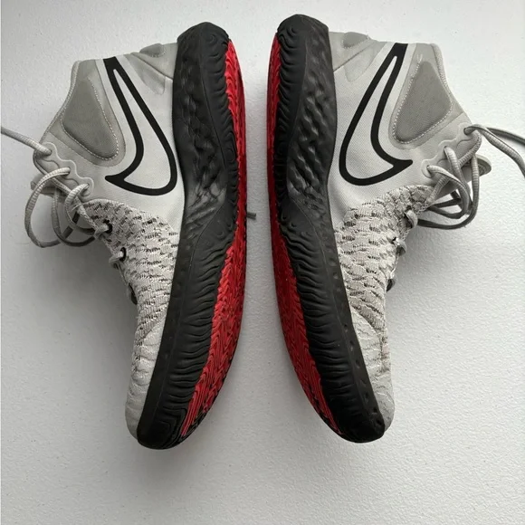 Nike KD basketball shoes - Picture 3 of 8